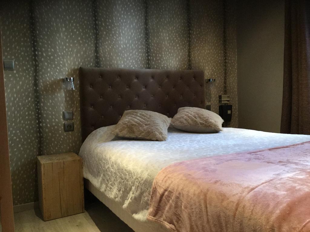Hotel Du Commerce モントーバン エクステリア 写真