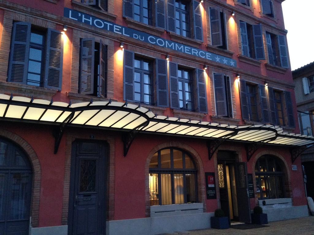 Hotel Du Commerce モントーバン エクステリア 写真